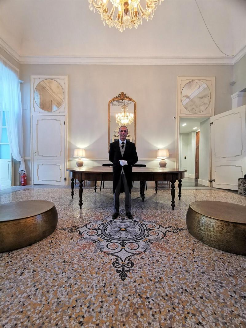 Royal Palace Hotel Torino Esterno foto