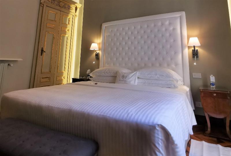 Royal Palace Hotel Torino Esterno foto