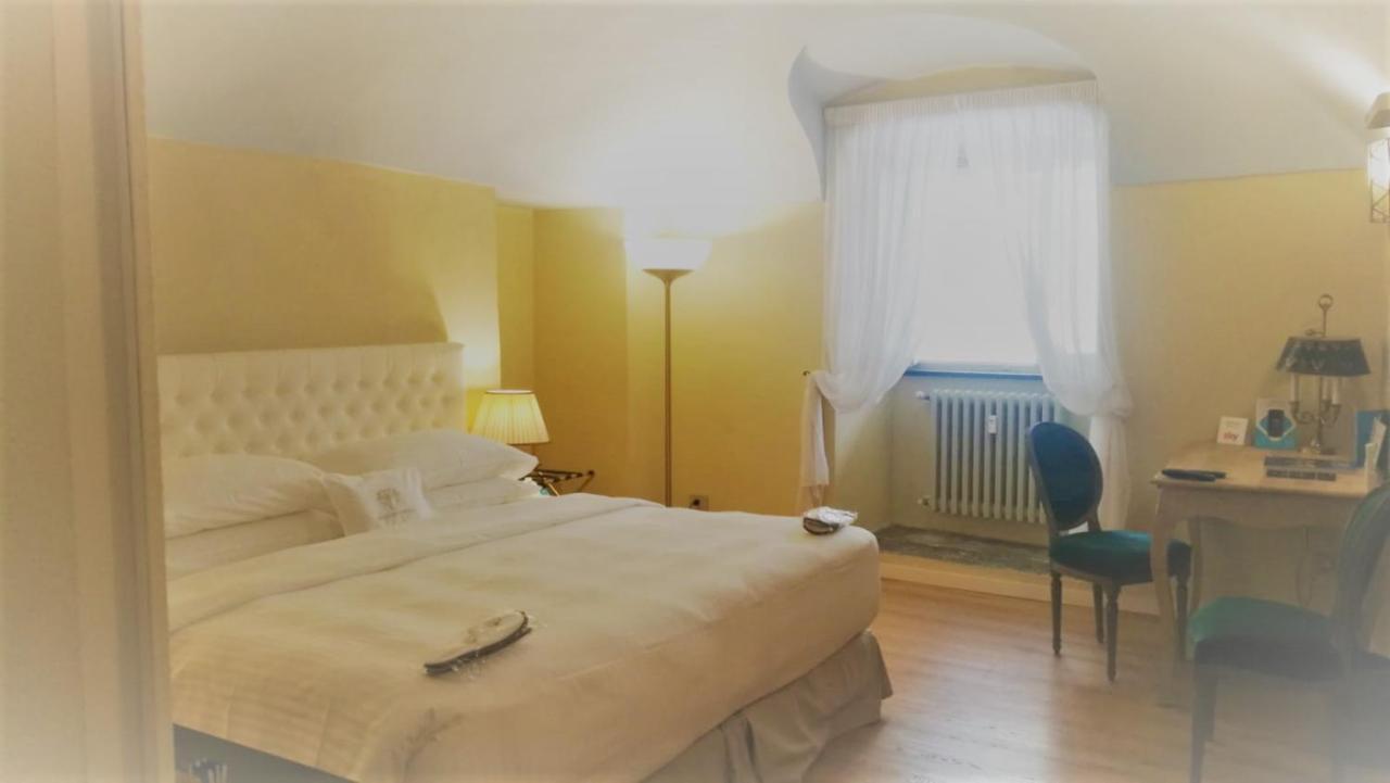 Royal Palace Hotel Torino Esterno foto