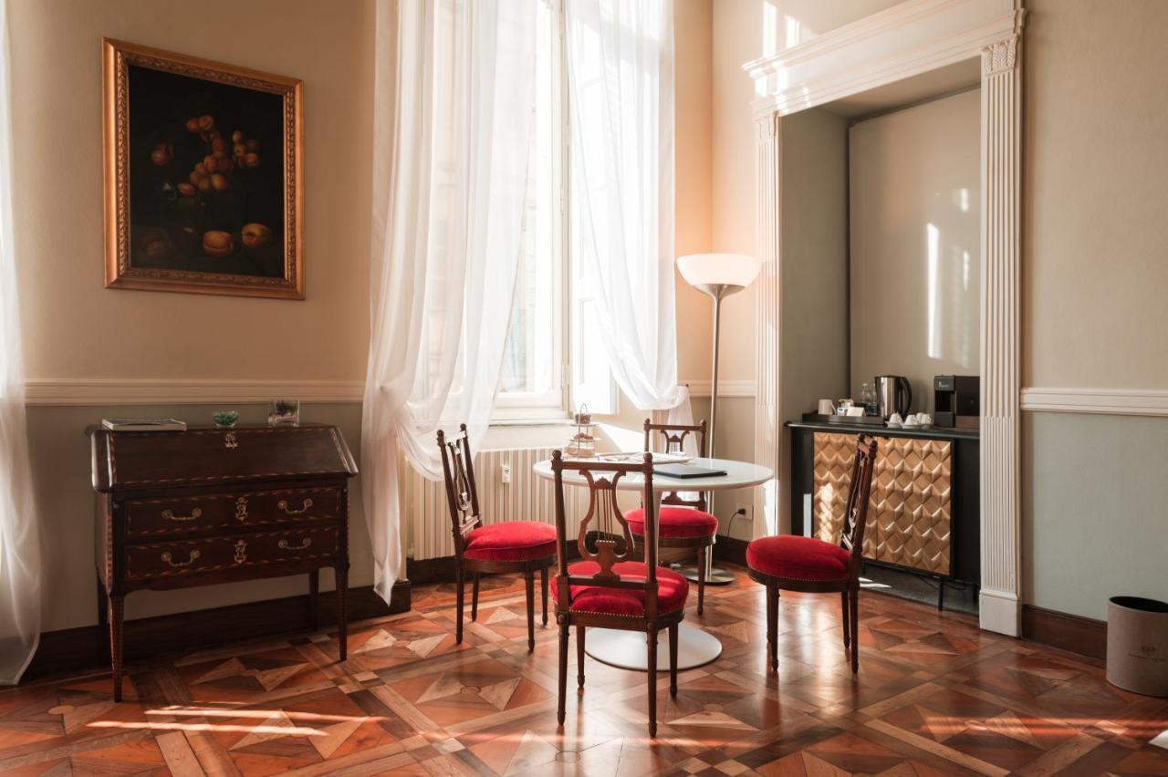 Royal Palace Hotel Torino Esterno foto
