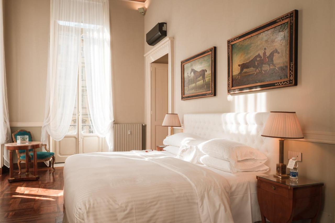 Royal Palace Hotel Torino Esterno foto
