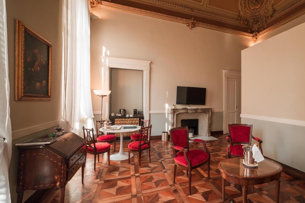 Royal Palace Hotel Torino Esterno foto